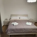 Apartment Calle Michelangelo Venedig